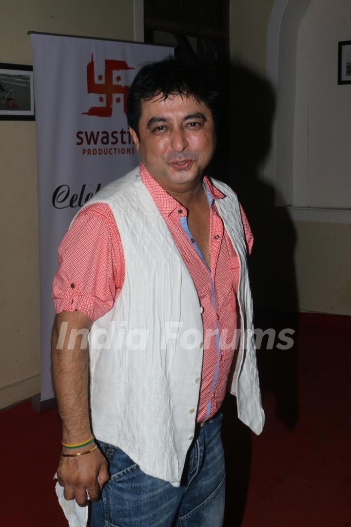 Indresh Malik at Siddharth Kumar Tewary's Birthday Bash