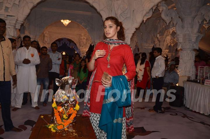 Lakshmi Rai Visits Ganpati Pandal