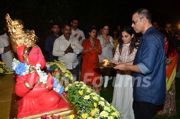 Atul and Alvira Agnihotri Does Last Ganesh Aarti Before Ganpati Visarjan Procession