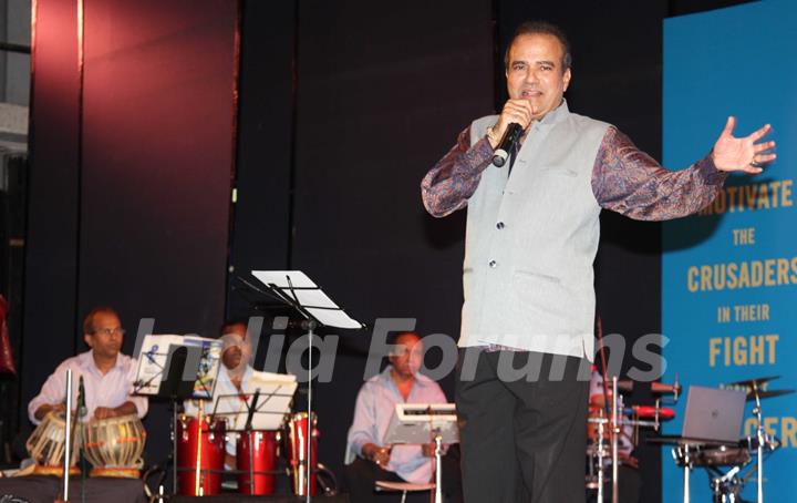 Suresh Wadkar performs at 'Care for Cancer Patients - Annual Day Event'