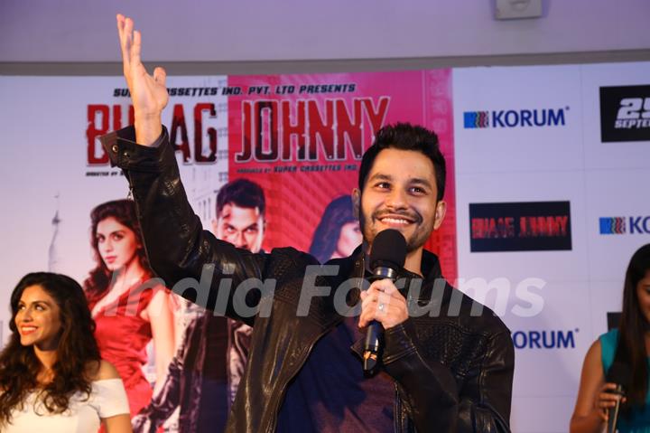 Kunal Khemu and Zoa Morani During Promotions of Bhaag Johnny in Korum Mall