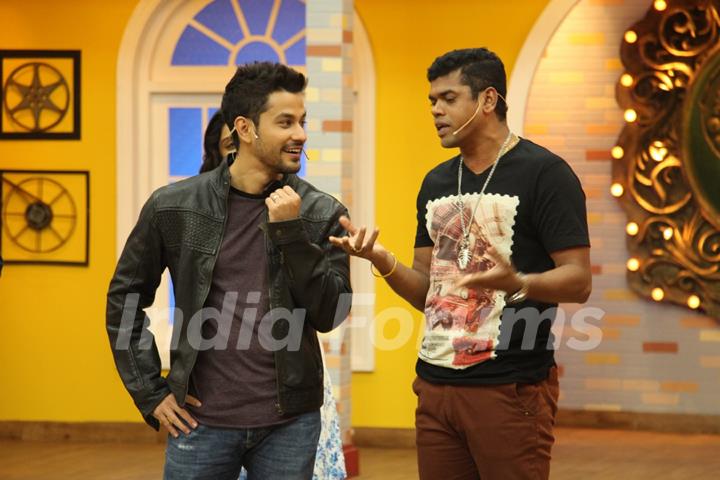 Kunal Khemu for Promotions of Bhaag Johnny on Comedy Classes With Siddharth Jadhav