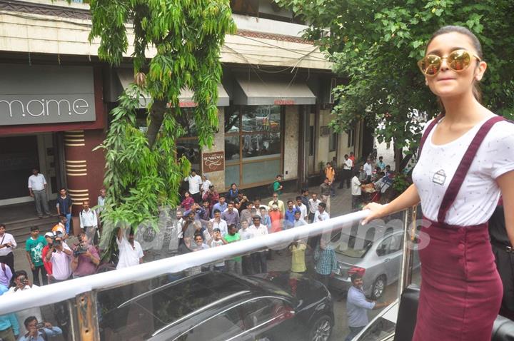 Alia Bhatt Rides Atop of Open Bus for Garnier Flawless Skin Event