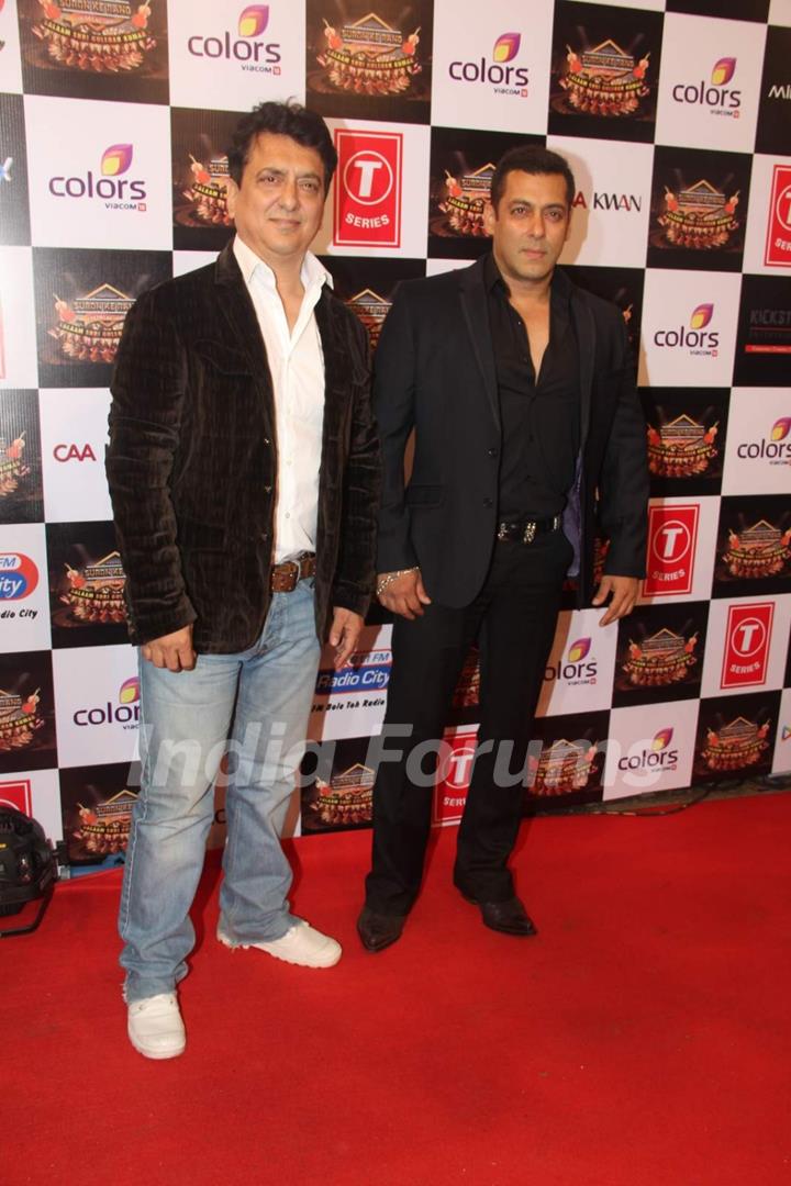 Sajid Nadiadwala and Salman Khan Pays Tribute to Gulshan Kumar