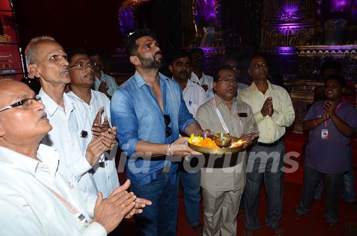 Suniel Shetty at Andheri Cha Raja