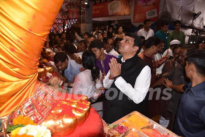 Hon'ble Chief Minister Devendra Fadnavis Visits Lalbaugcha Raja