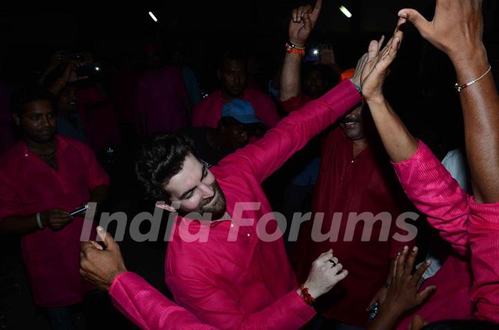 Neil Nitin Mukesh was snapped dancing at Ganpati Visarjan
