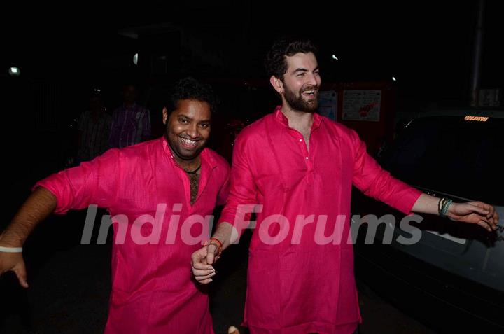 Neil Nitin Mukesh was snapped dancing at Ganpati Visarjan