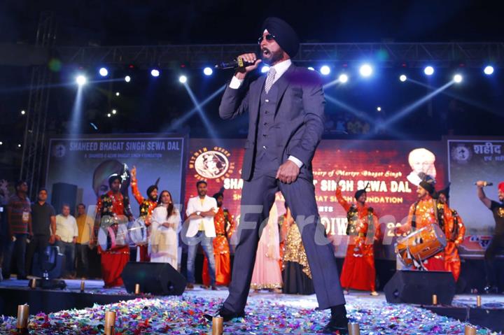 Akshay Kumar at the celebrations of Bhagat Singh's birth anniversary