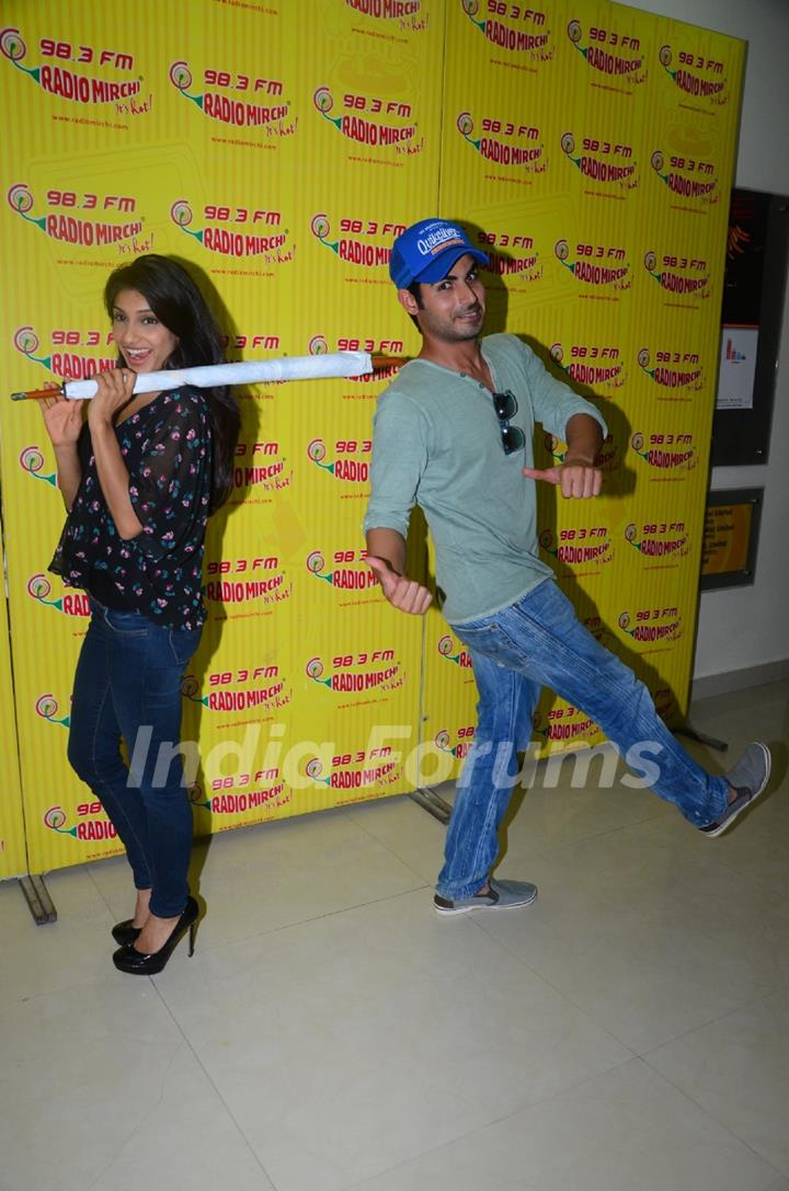 Omkar Kapoor and Ishita Sharma at the Promotions of Pyaar Ka Punchnama 2 at Radio Mirchi