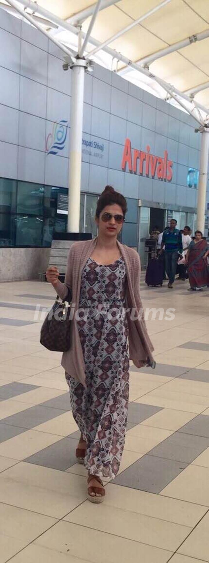 Shraddha Das was snapped at Airport