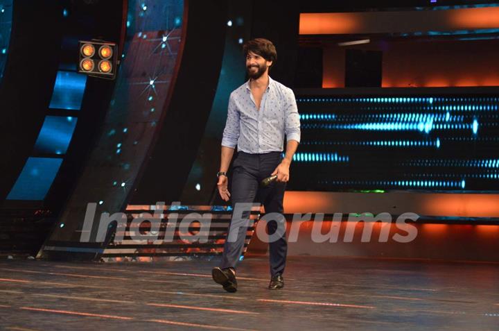 Shahid Kapoor was snapped at the Promotions of Shaandaar on 'I Can Do That'