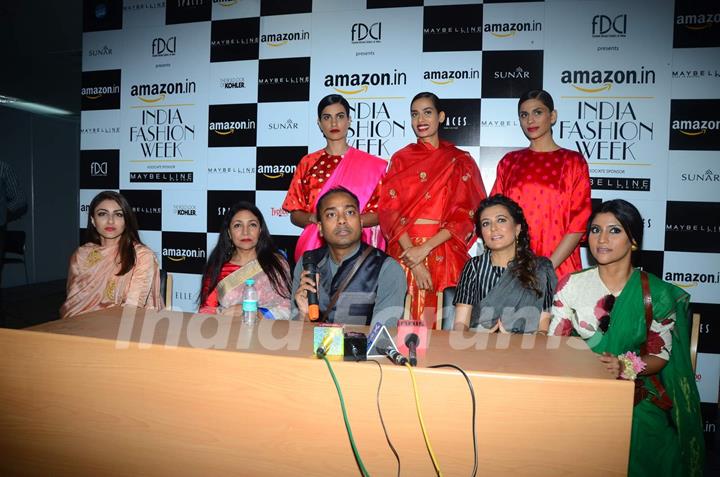 Soha ALi Khan, Deepti Naval, Mini Mathur and Konkona Sen at Amazon India Fashion Week Day 1