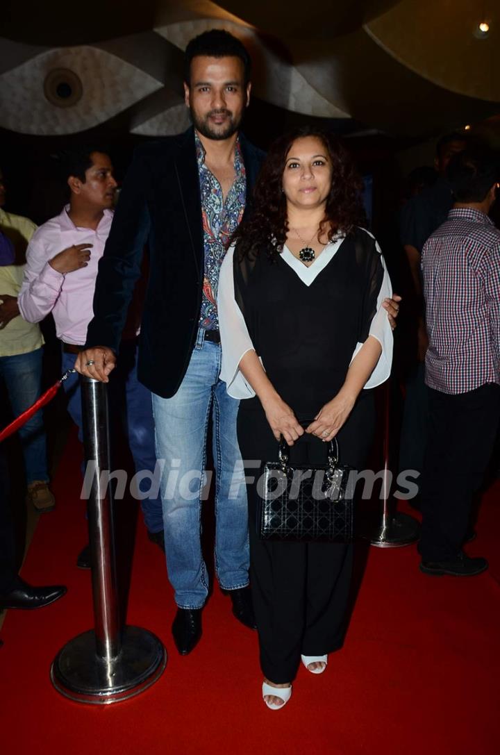 Rohit Roy at Premiere of Jazbaa