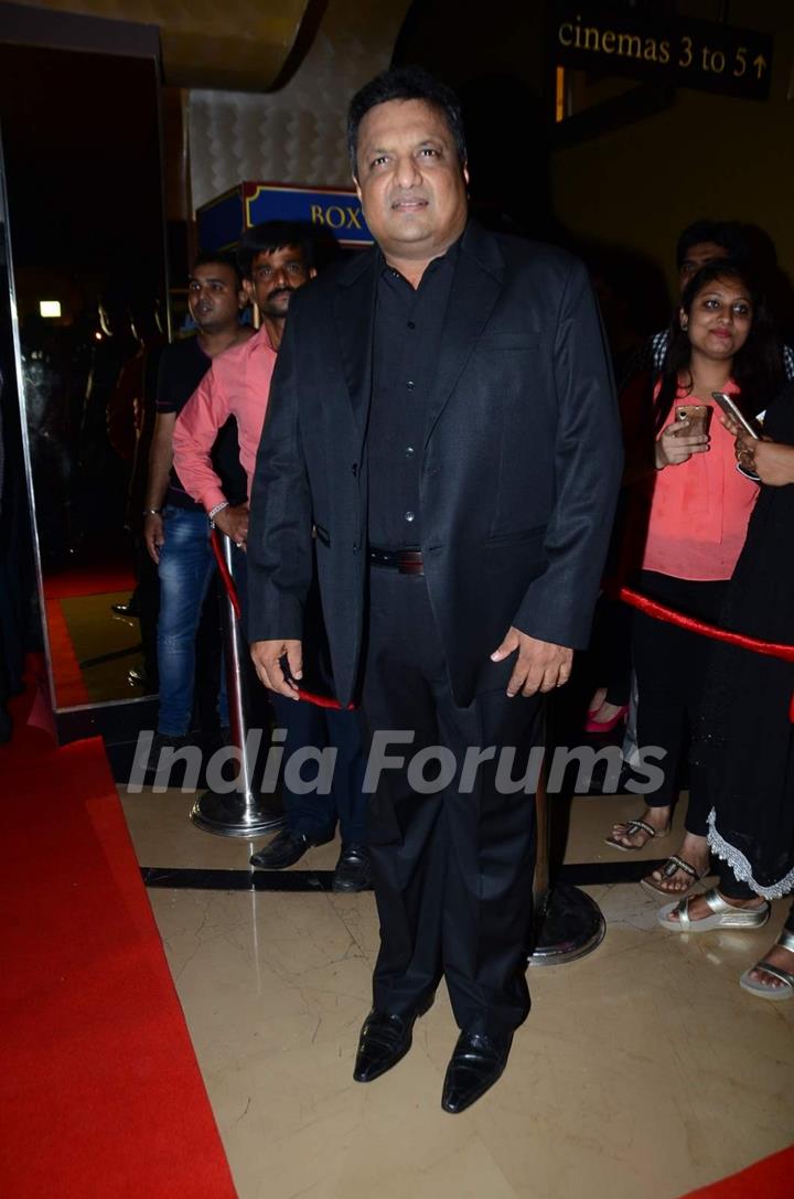 Sanjay Gupta at Premiere of Jazbaa