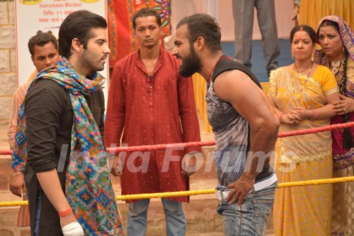 Kinshuk Mahajan Fight Scene in Tere Sheher Mein