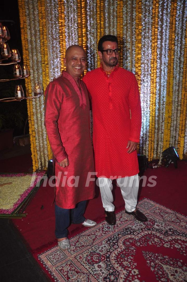 Javed Jaffery at 'Mata Ki Chowki' Hosted By Ronit Roy on His Birthday