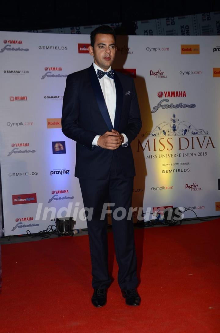 Cyrus Sahukar at Yamaha Fascino Miss Diva 2015