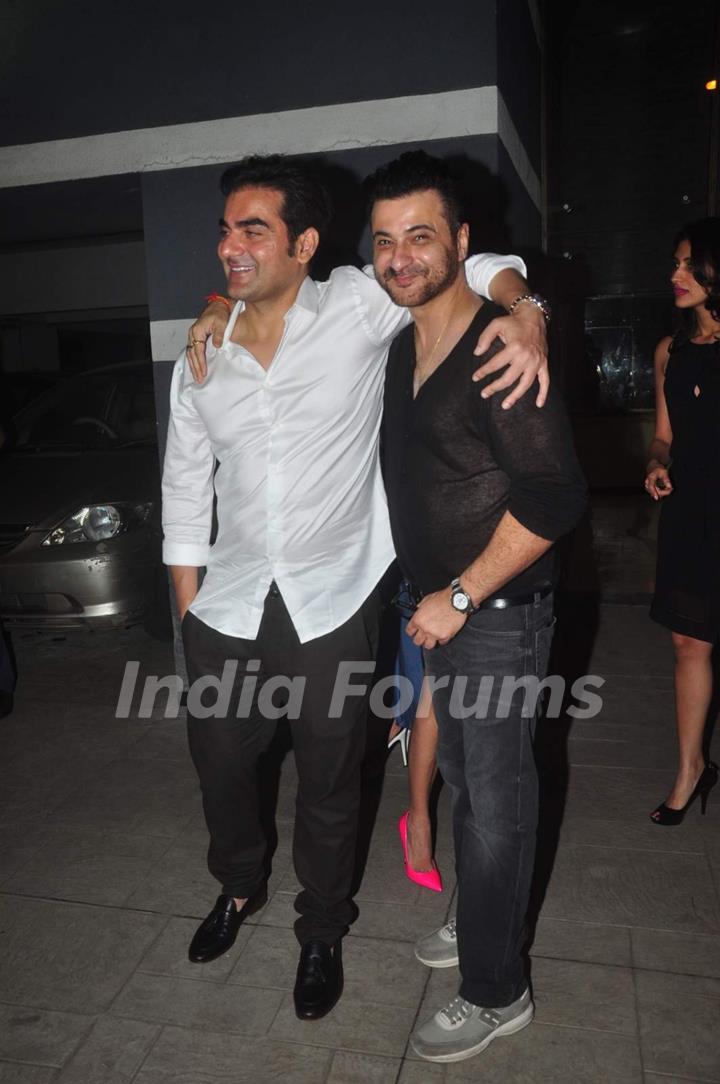 Sanjay Kapoor poses with Arbaaz Khan at his Birthday Bash