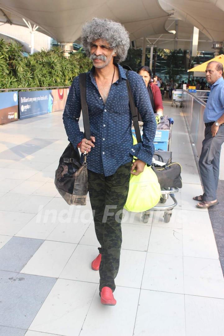 Makarand Deshpande  Snapped at Airport