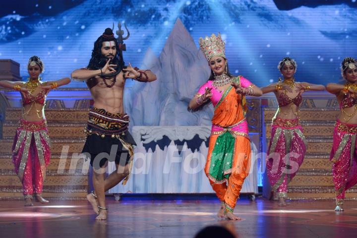 Gautam Gulati and Rashami Desai at  Life OK Dussehra Special Programme - Jeet Sachchai Kee