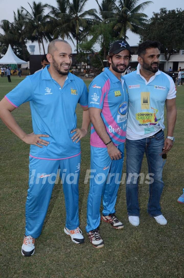 Ali Quli Miza, Jay Bhanushali and Suniel Shetty at Pitch Blue Corporate Match