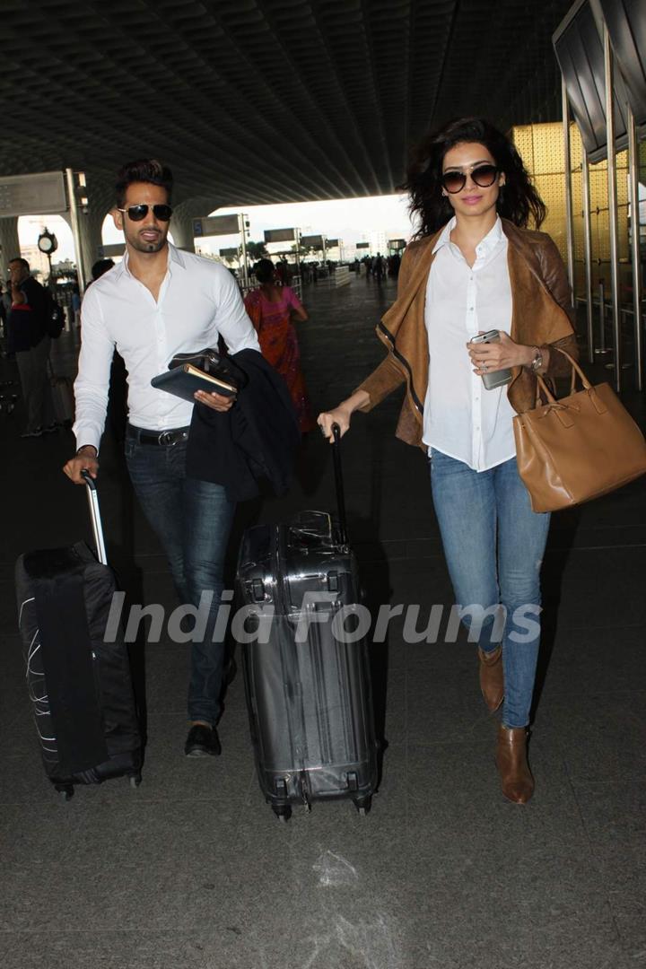 Upen Patel and Karishma Tanna Snapped at Airport