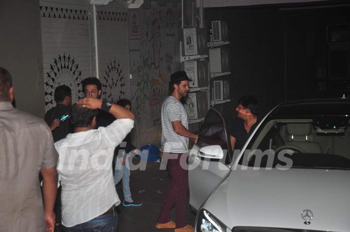 Hrithik Roshan Snapped With Kids