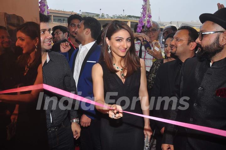 Soha Ali Khan at Launch of Fiona Solitaires Stores