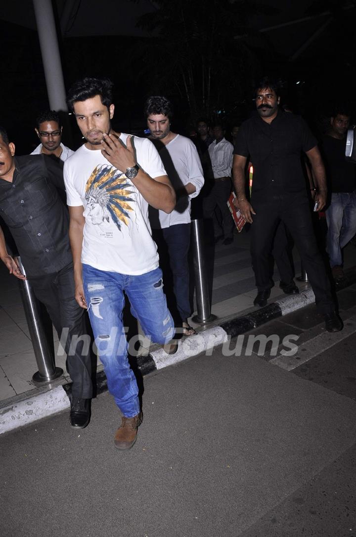 Randeep Hooda After Promotion of Main Aur Charles Snapped at Airport