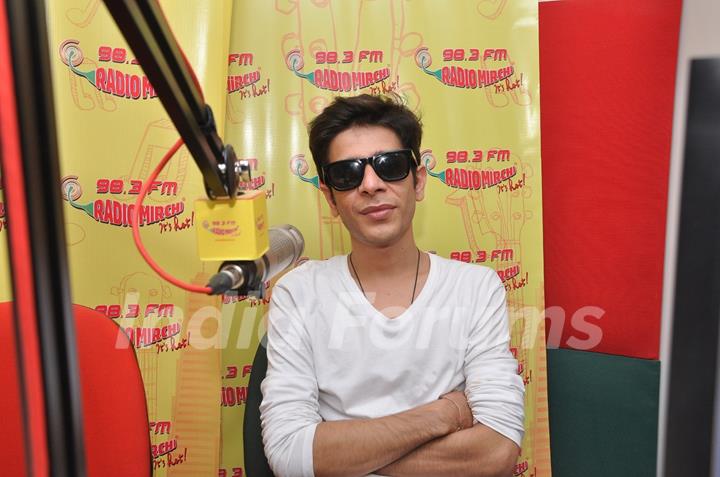 Shashank Arora for Promotions of Titli at Radio Mirchi