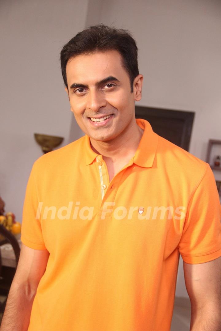 Vinay Jain Joins Parvarrish - Kuchh Khattee Kuchh Meethi