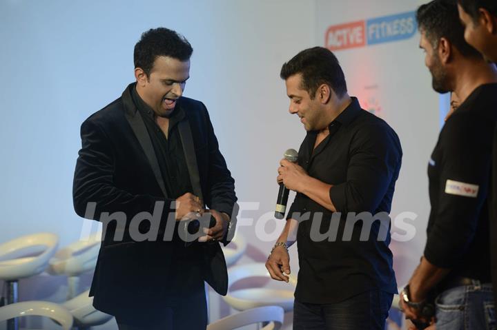 Siddharth Kannan Lends Rs. 150 to Salman Khan for Channel Subscription