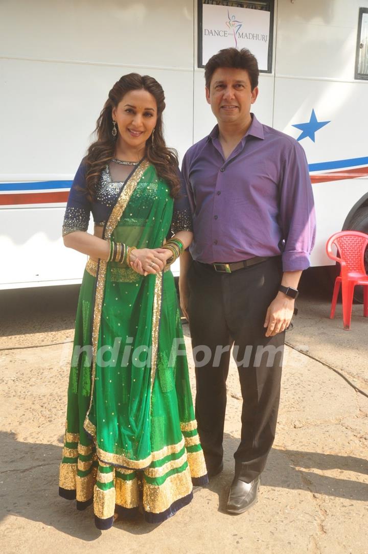 Madhuri Dixit Nene Shoots for her Dance App