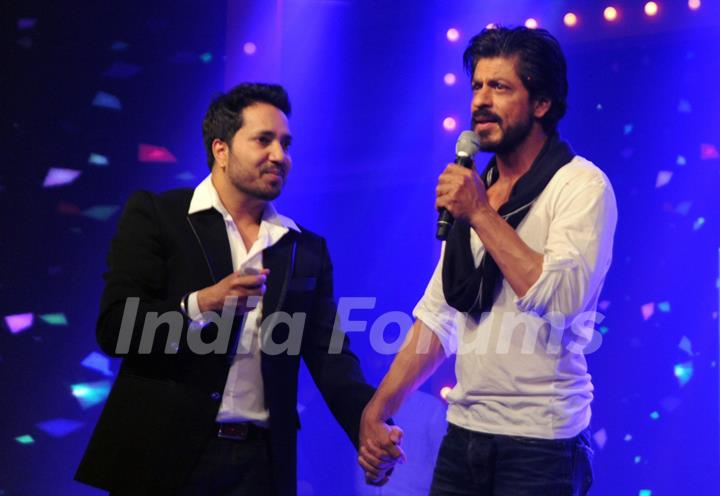 Mika Singh at Shah Rukh Khan's Birthday Celebration