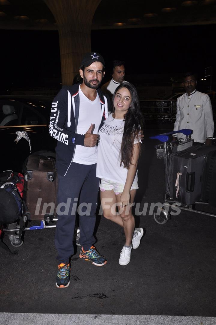 Jay Bhanushali and Mahhi Vij Snapped at Airport