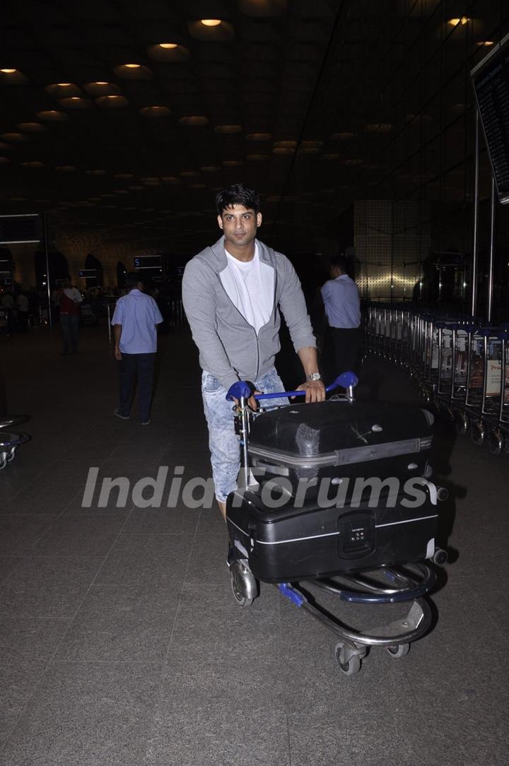 Siddharth Shukla leaves for Argentina