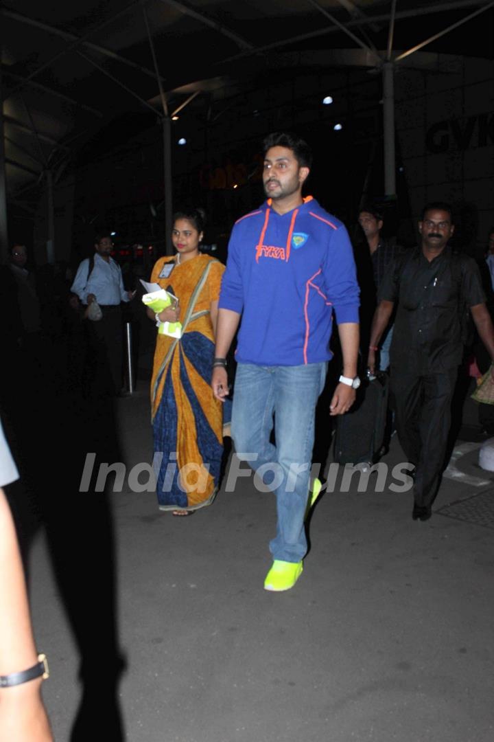 Abhishek Bachchan Snapped at Airport