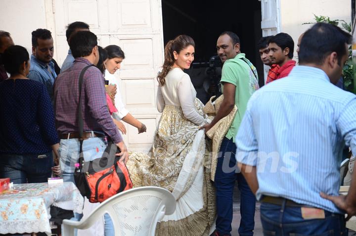 Kareena Kapoor Snapped at Mehboob Studio!