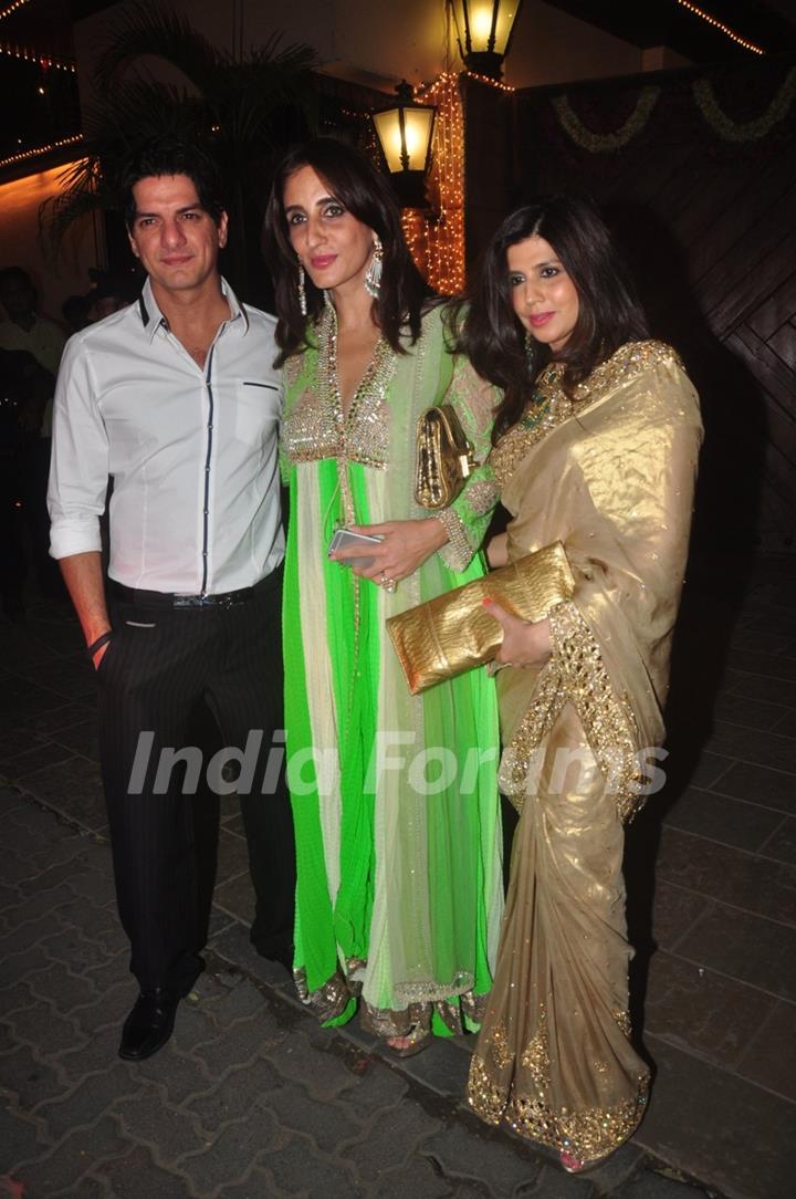 Dj Aqeel and Farah Khan Ali at Big B's Diwali Bash