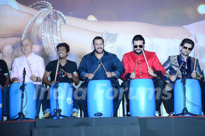 Whole PRDP Team for Diwali Celebration with 'Dharavi Rocks' Band