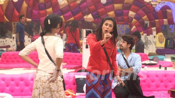 Bigg Boss 9 Nau: Day 32 - Kishwer Shouts