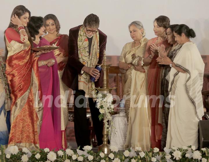 Bollywood Celebs at Opening Ceremony of Kolkata International Film Festival 2015