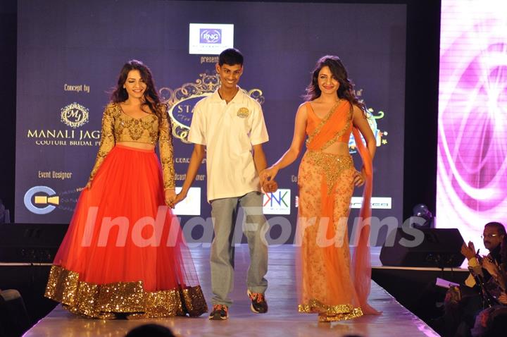 Celebs at Manali Jagtap's Fashion Show