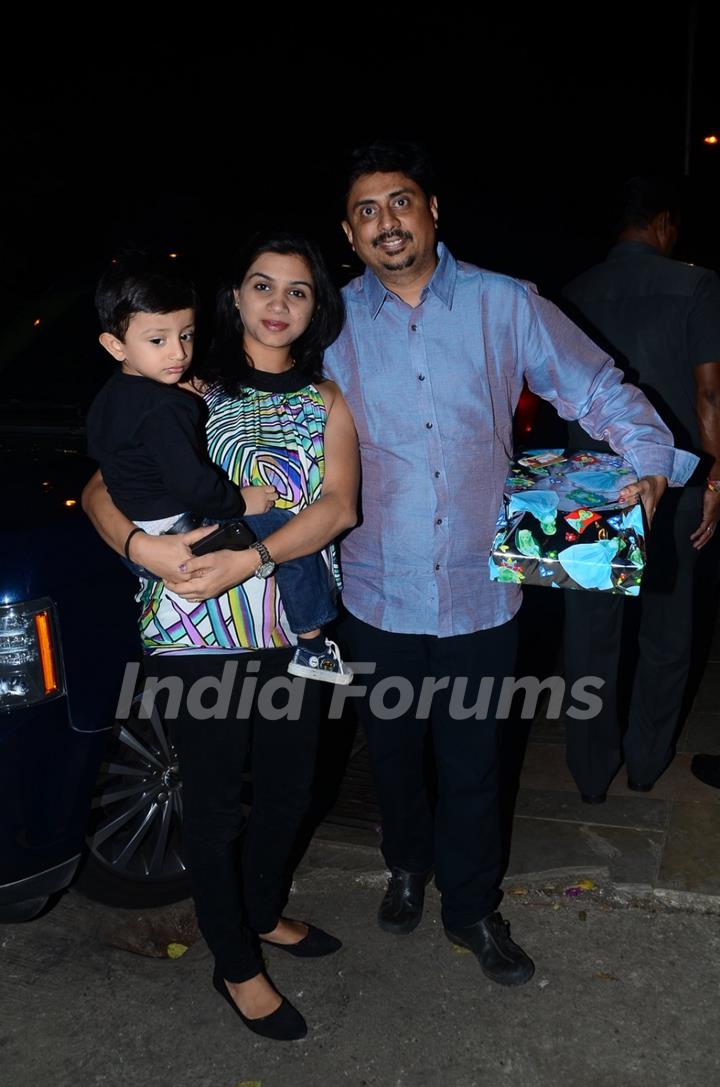 Umesh Shukla with his wife and Kid at Aaradhya Bachchan's Birthday Bash