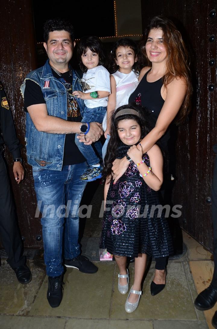 Dabboo Ratnani with kids and wife at Aaradhya Bachchan's Birthday Bash