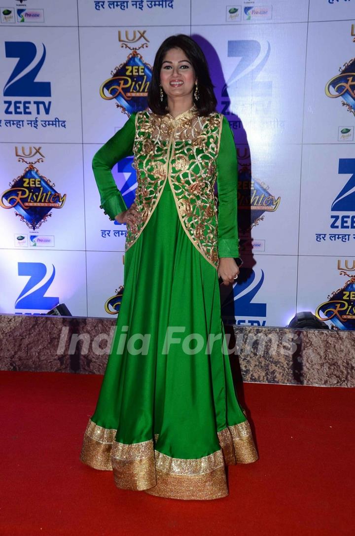 Resham Seth at Zee Rishtey Awards 2015