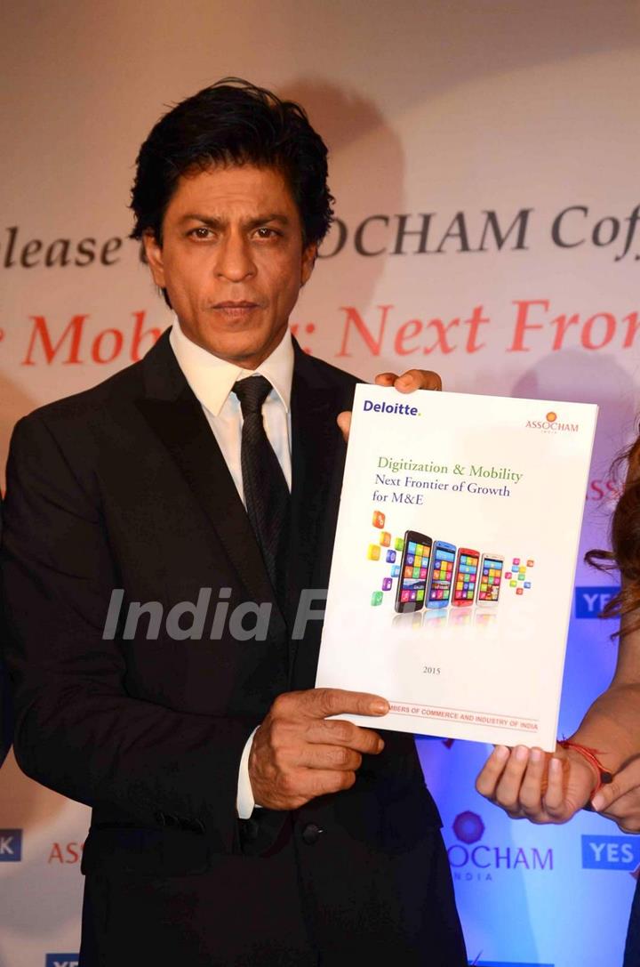 SRK at Launch of Yes Bank Book 'Coffee Table'