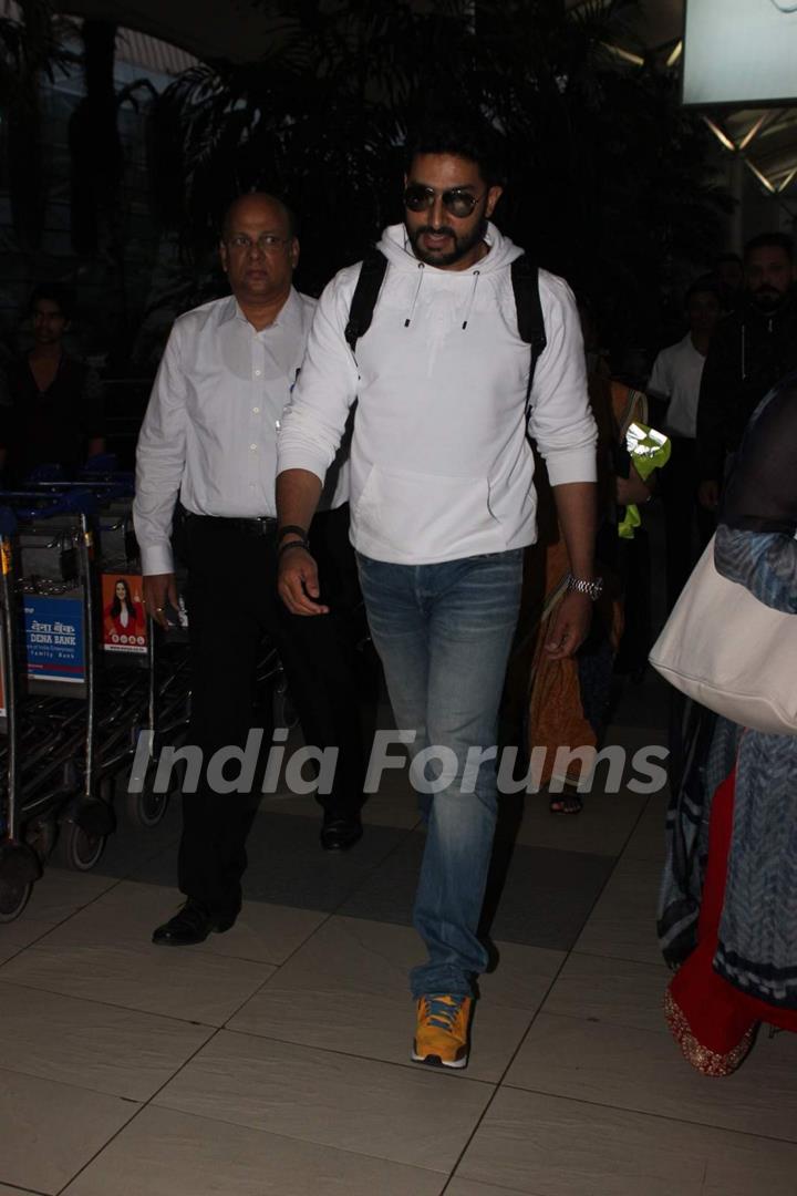 Abhishek Bachchan Snapped at Airport