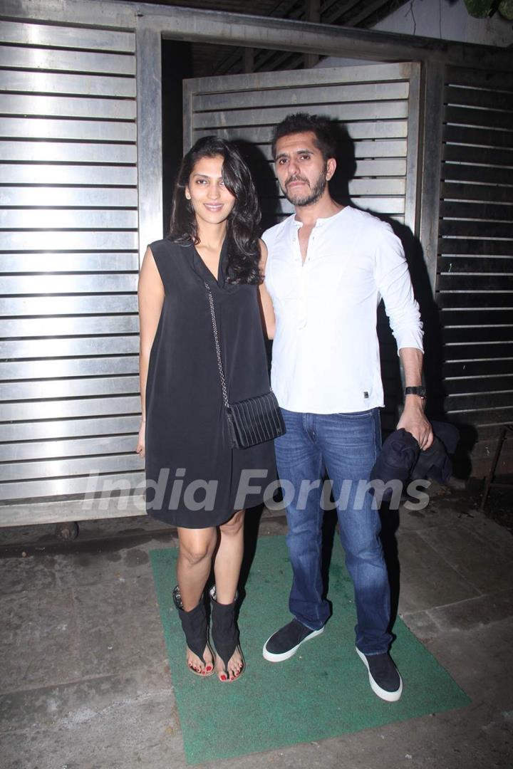 Ritesh and Dolly Sidhwani at Farhan Akhtar's Bash